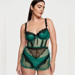 Victoria’s Secret Very Sexy Wicked Sheer Mesh Lace Apron Size XL